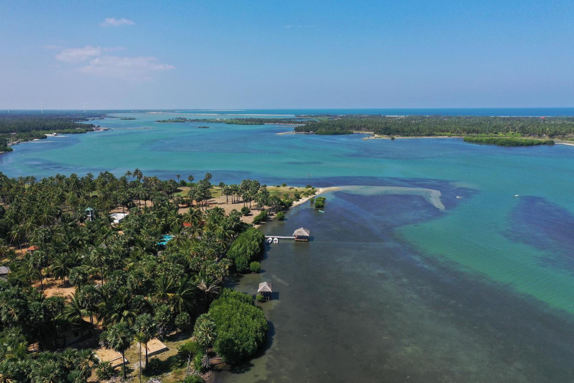 The Rascals Kite Resort Kalpitiya Exteriör bild