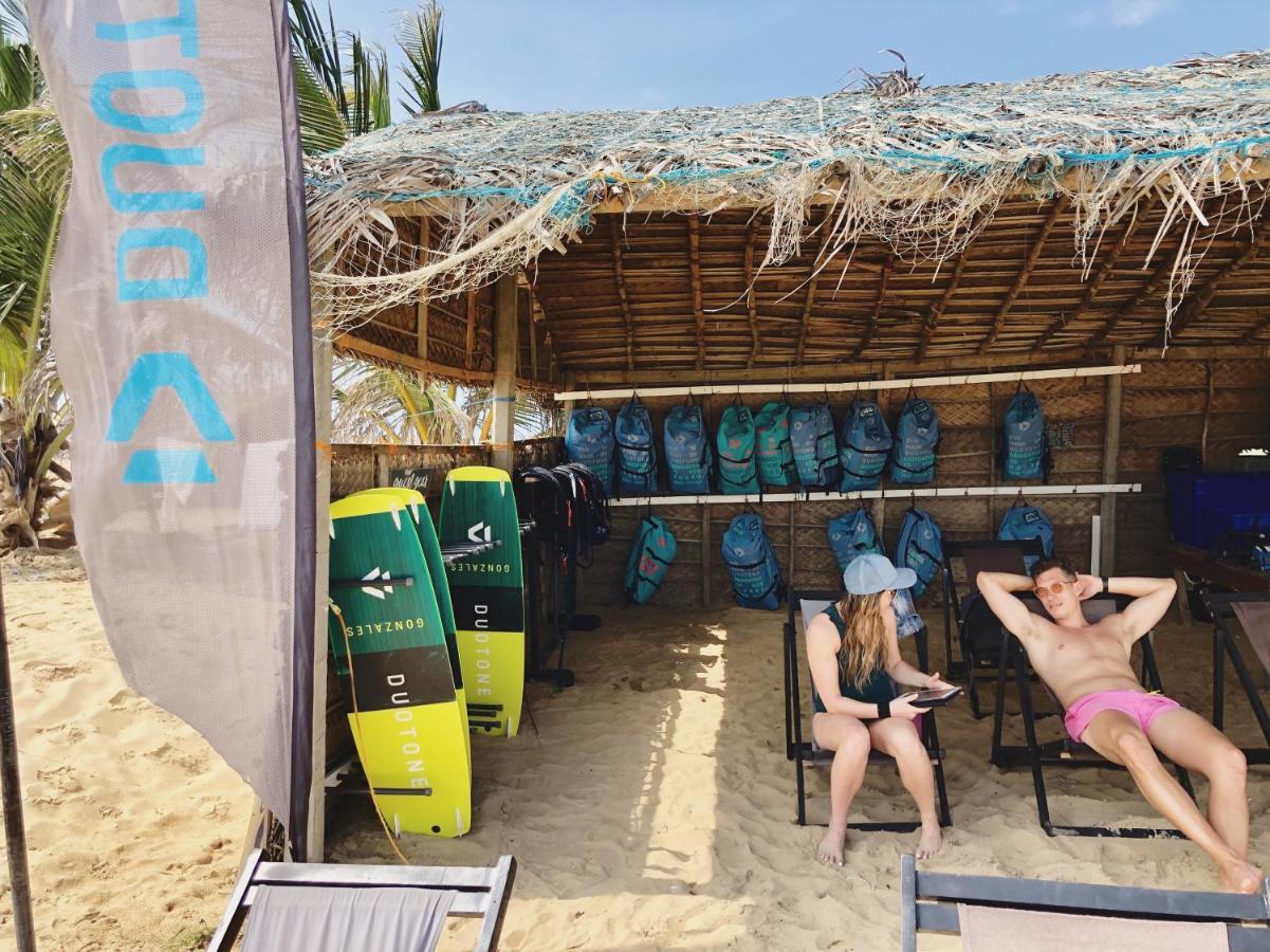 The Rascals Kite Resort Kalpitiya Exteriör bild